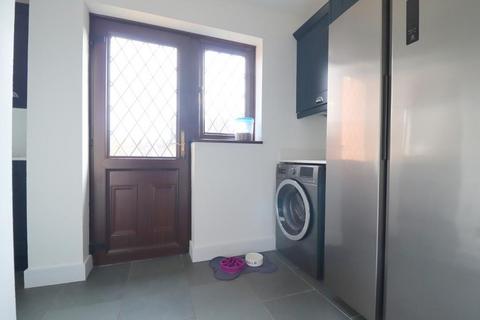 33 Ennismore Green, Luton, LU2 8UP