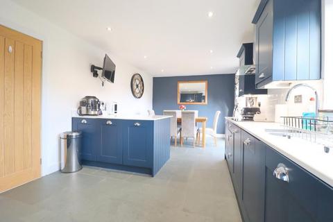 33 Ennismore Green, Luton, LU2 8UP