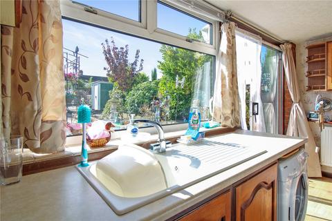 76 Norman Road, Swindon, SN2 1AX