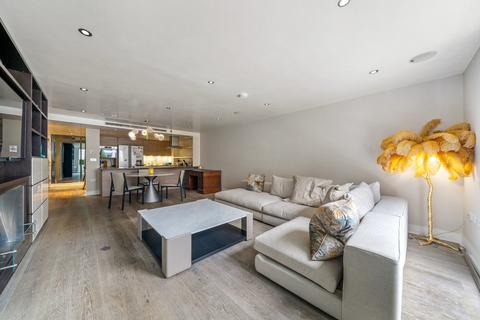 2 bedroom flat for sale, Dolphin House, Imperial Wharf.