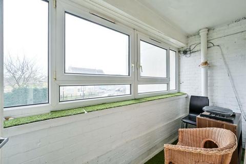 1 bedroom flat to rent, Buxton Street, Aldgate East, London, E1 5EJ