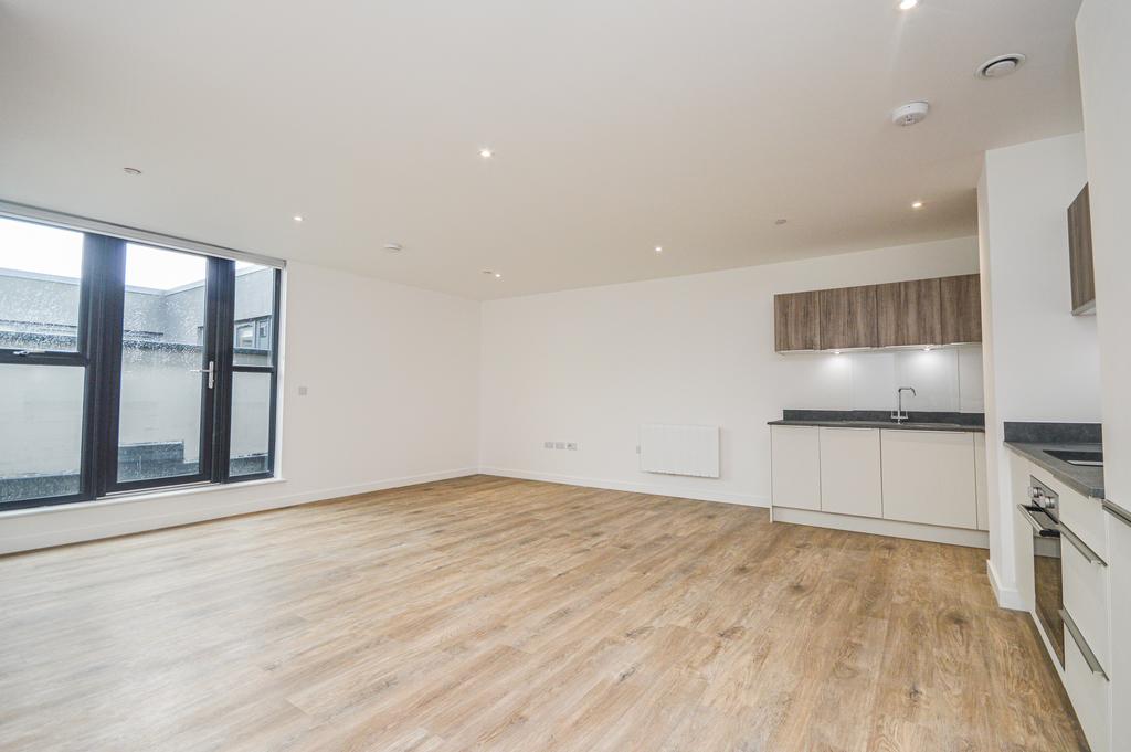 Lounge kitchen.jpg