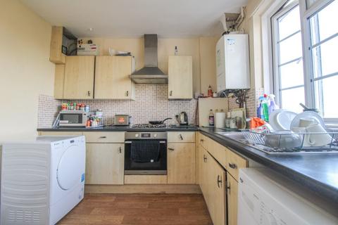 3 bedroom apartment for sale, Addiscombe Road, Croydon, CR0