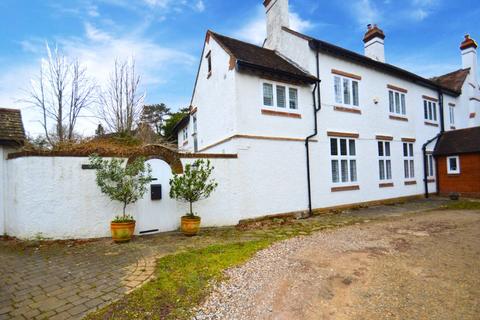 4 bedroom semi-detached house to rent, Firs Road, Kenley, CR8