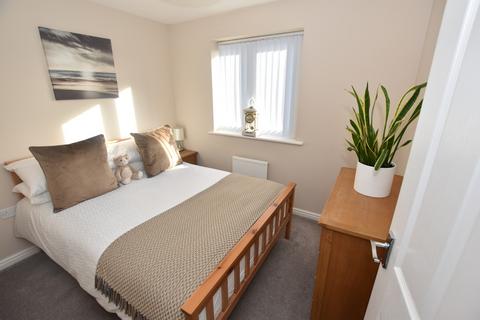 3 bedroom end of terrace house for sale - Richborough Close, Margate