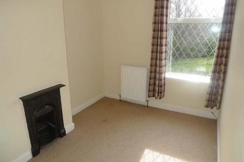 3 bedroom terraced house for sale, Apperley Road, Idle