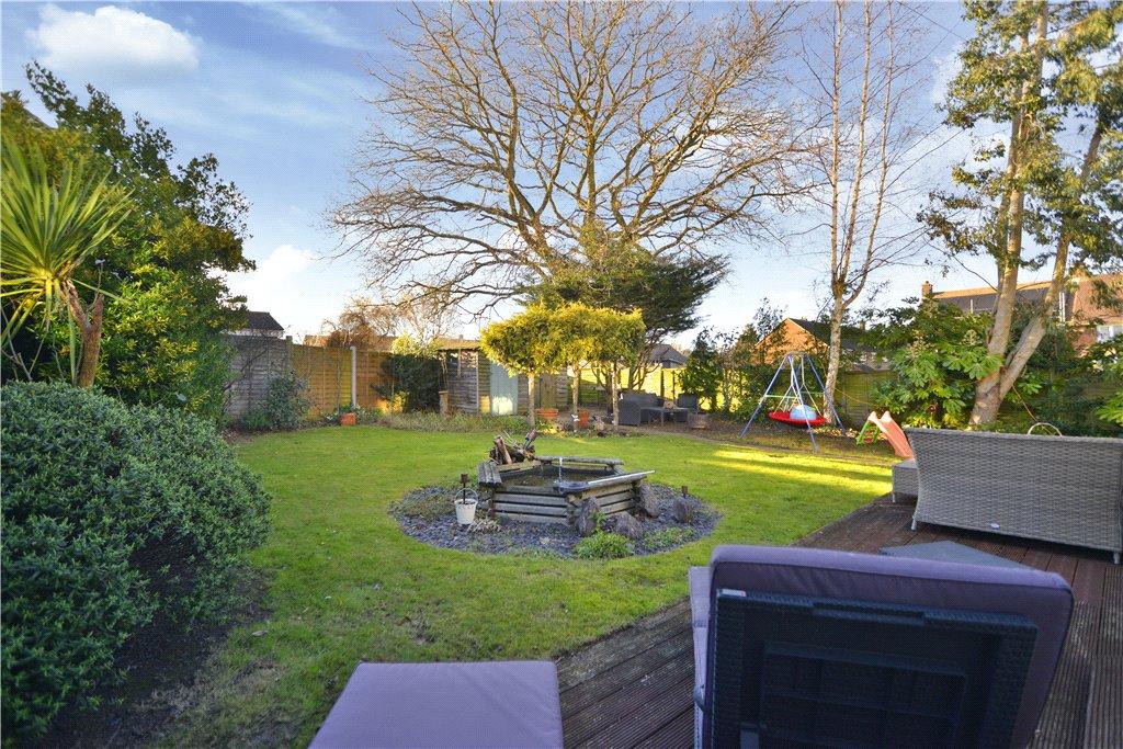 White Horse Avenue, Halstead, Essex 3 bed semidetached house for sale