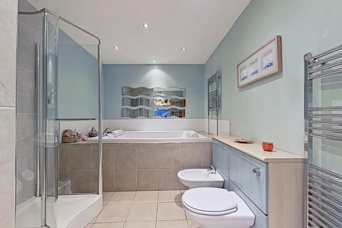 10 Fairview Avenue, Birmingham, B42 1LT