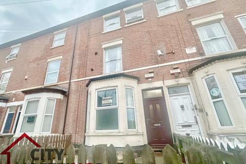 6 bedroom terraced house to rent, Portland Road