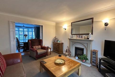 17 Hawthorn Road, Wylde Green, Sutton Coldfield, B72 1ES