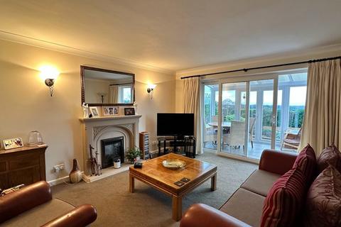 17 Hawthorn Road, Wylde Green, Sutton Coldfield, B72 1ES