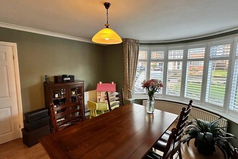 17 Hawthorn Road, Wylde Green, Sutton Coldfield, B72 1ES