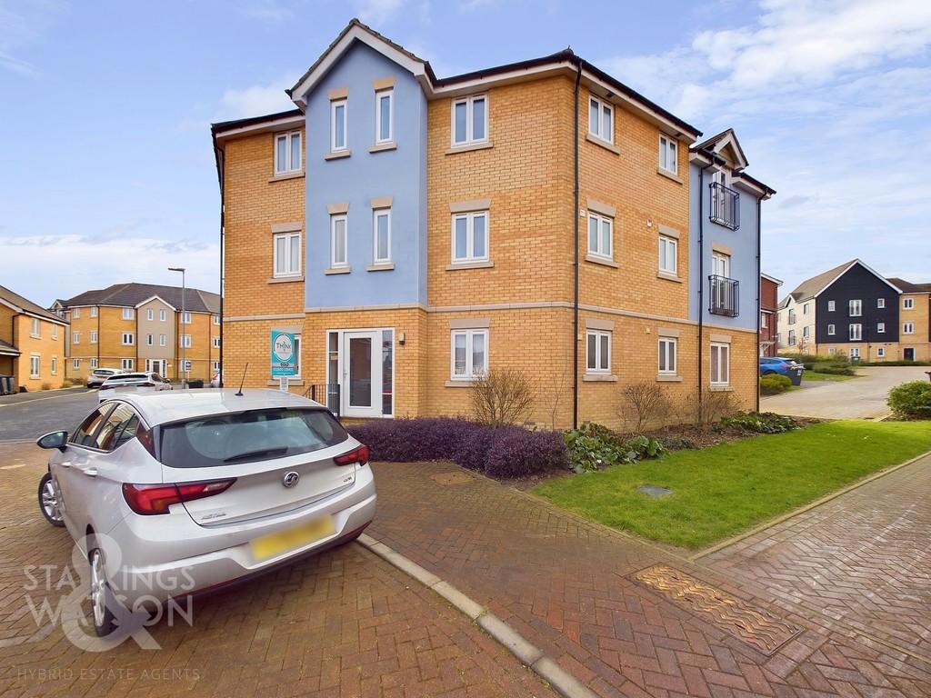 Falcon Crescent, Queens Hill, Norwich 2 bed apartment for sale £160,000