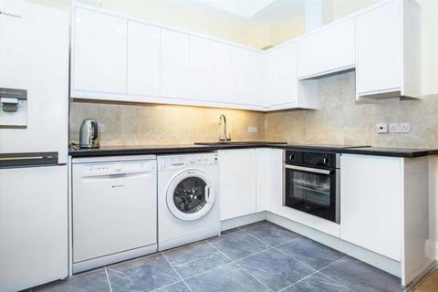 1 bedroom flat for sale, Margravine Gardens, Barons Court, London