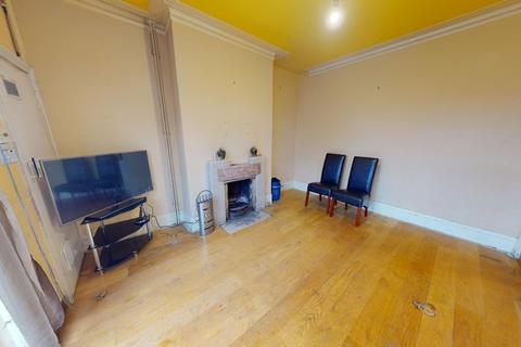 1 bedroom in a house share to rent, Nutfield Road, Thornton Heath CR7