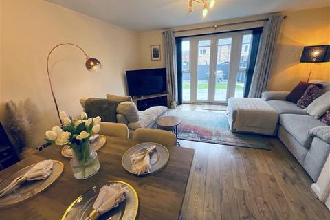 32 Ashbourne Way, Waverley, Rotherham, S60 8AD
