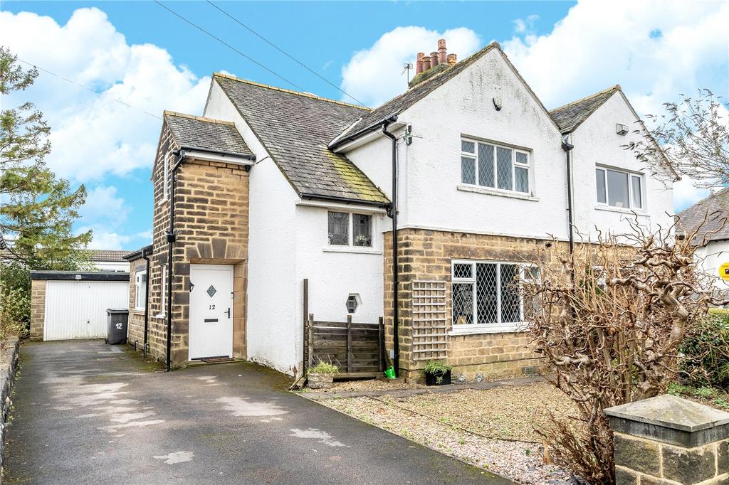 St. Johns Drive, Yeadon, Leeds, West Yorkshire 3 bed semidetached