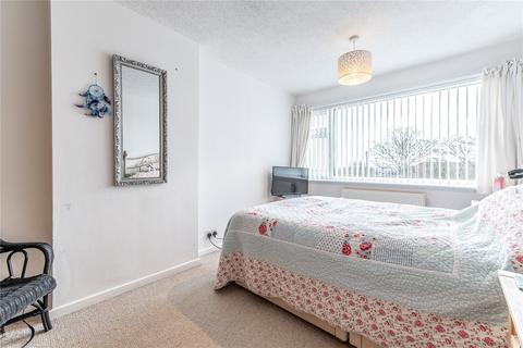 3 bedroom terraced house for sale - Banksfield Avenue, Yeadon, Leeds, West Yorkshire
