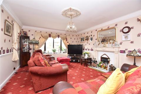 27 The Nook, Tingley, Wakefield, WF3 1EB