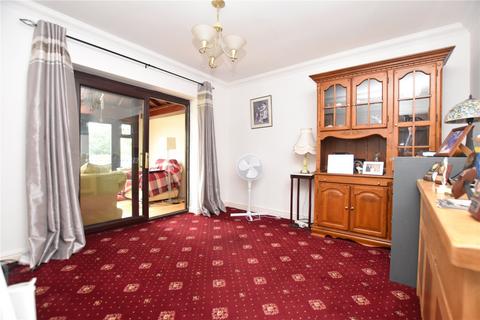 27 The Nook, Tingley, Wakefield, WF3 1EB