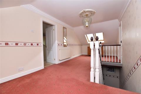 27 The Nook, Tingley, Wakefield, WF3 1EB