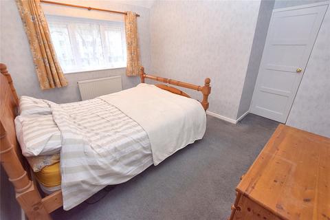 3 bedroom semi-detached house for sale - Stonebridge Grove, Leeds, West Yorkshire