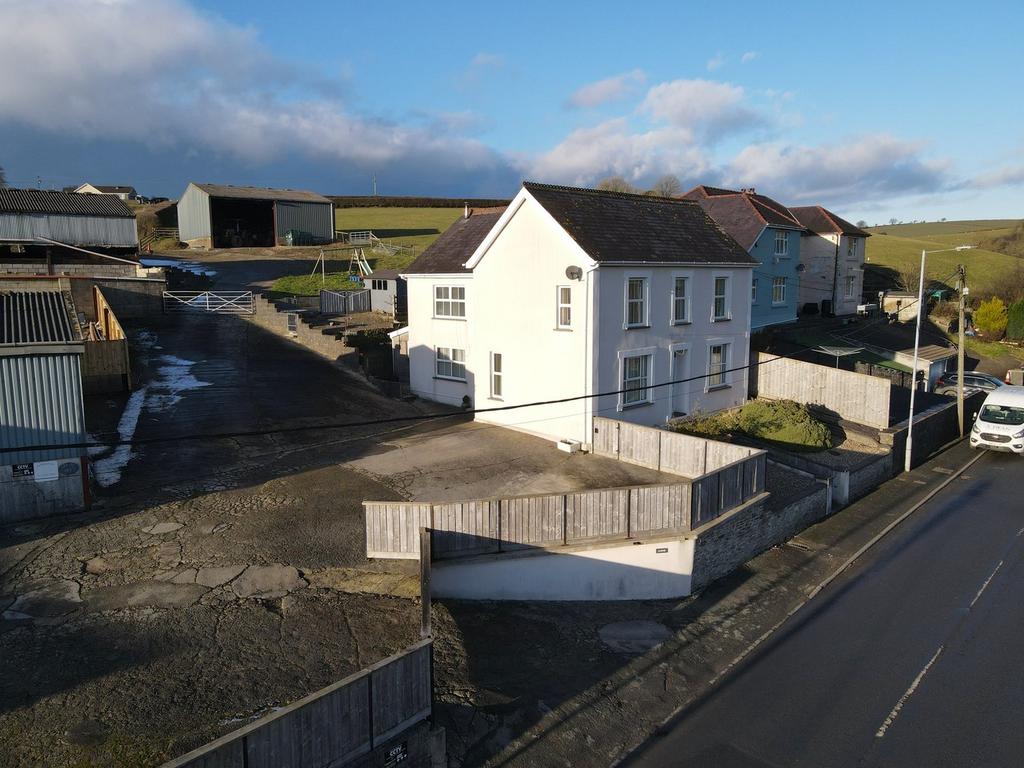 Cynwyl Elfed, Carmarthen, SA33 4 bed property with land for sale £499,950