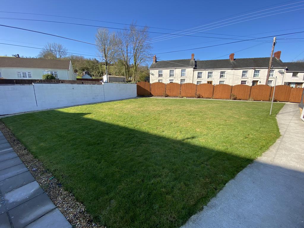 Garden (second angle)