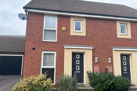 3 bedroom end of terrace house to rent, Bristol BS16