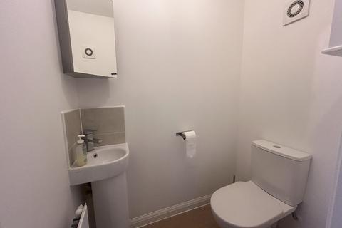 3 bedroom end of terrace house to rent, Bristol BS16