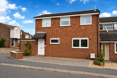 3 bedroom end of terrace house to rent, Winstanley Road, Saffron Walden, Essex, CB11