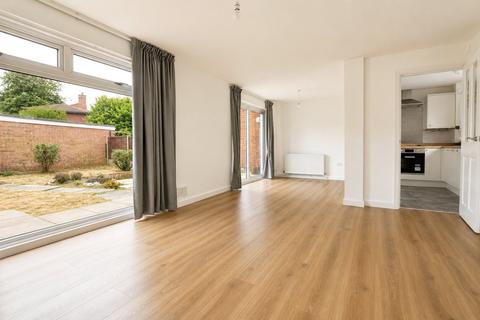3 bedroom end of terrace house to rent, Winstanley Road, Saffron Walden, Essex, CB11