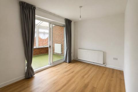 3 bedroom end of terrace house to rent, Winstanley Road, Saffron Walden, Essex, CB11