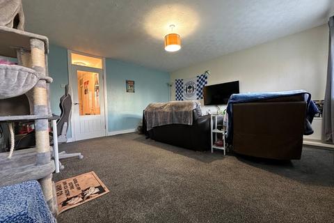 2 bedroom apartment for sale, Fir Trees Place, Ribbleton, Preston, PR2