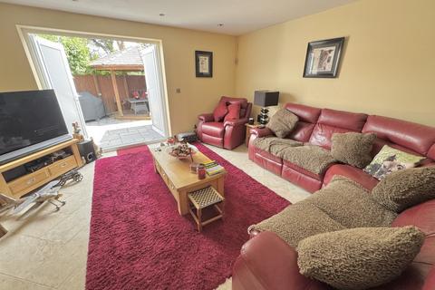 2 bedroom detached house for sale, Guest Avenue, Branksome, Poole, BH12