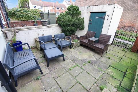 2 bedroom terraced house for sale, Strawberry Avenue, Leeds LS25