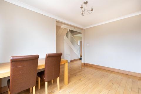 4 bedroom semi-detached house for sale - Lowther Grove, Leeds LS25