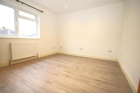 4 bedroom house to rent, Canterbury Road, Guildford