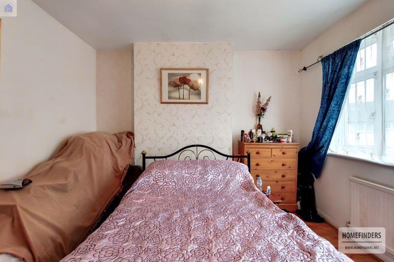 7 Main Bedroom 1.jpg