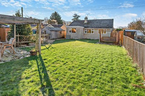 3 bedroom bungalow for sale, Nr. Oxford OX3