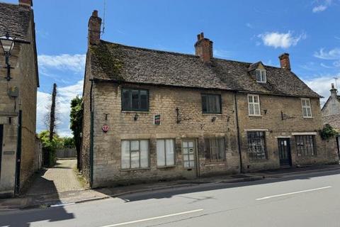 4 bedroom cottage for sale, High Street, Lechlade