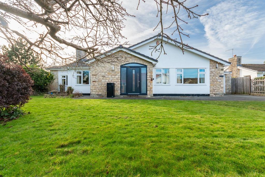 Homefield Close, Saltford, Bristol 4 bed detached bungalow for sale £