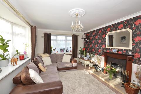 3 bedroom detached bungalow for sale, ASHEY, RYDE OUTSKIRTS