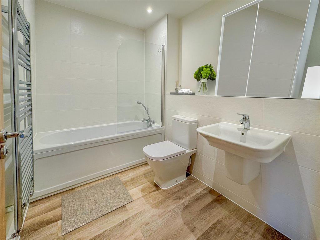 Bathroom.jpg
