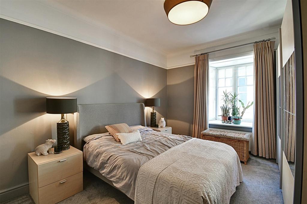 Bedroom 2 1.jpg