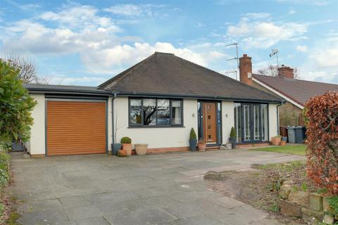 3 bedroom detached bungalow for sale - Pikemere Road, Alsager