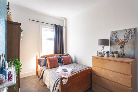 3 bedroom house to rent, Surrey Street, Derby DE22