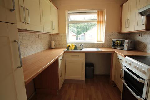 2 bedroom semi-detached bungalow for sale, Melton Close, Leeds LS10