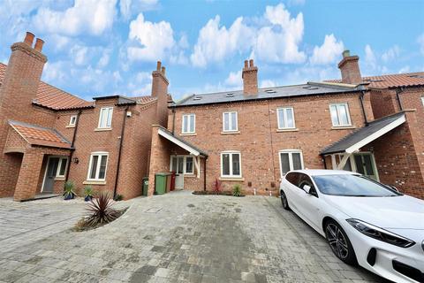 4 bedroom semi-detached house for sale, Coachwell Gardens, Off Maltby Lane, Barton Upon Humber