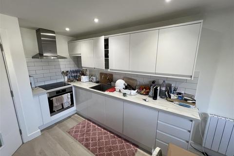 1 bedroom flat to rent - Newmarket Road, Cambridge CB5